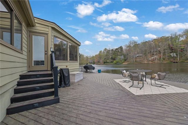 3850 Loch Highland Parkway NE, Roswell, GA 30075