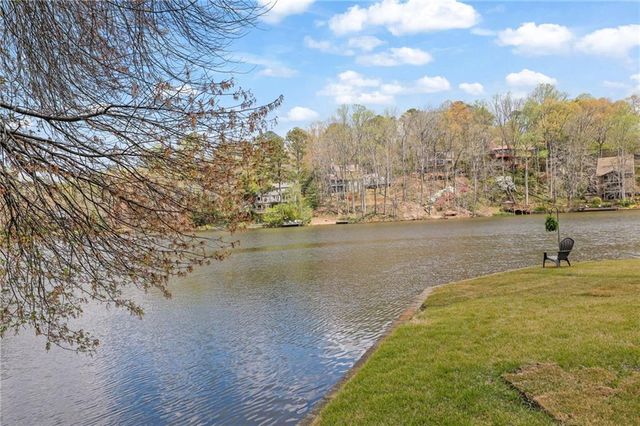 3850 Loch Highland Parkway NE, Roswell, GA 30075