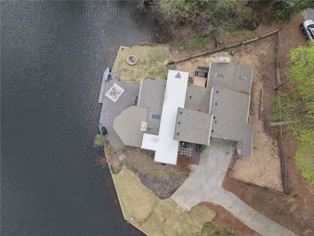 3850 Loch Highland Parkway NE, Roswell, GA 30075