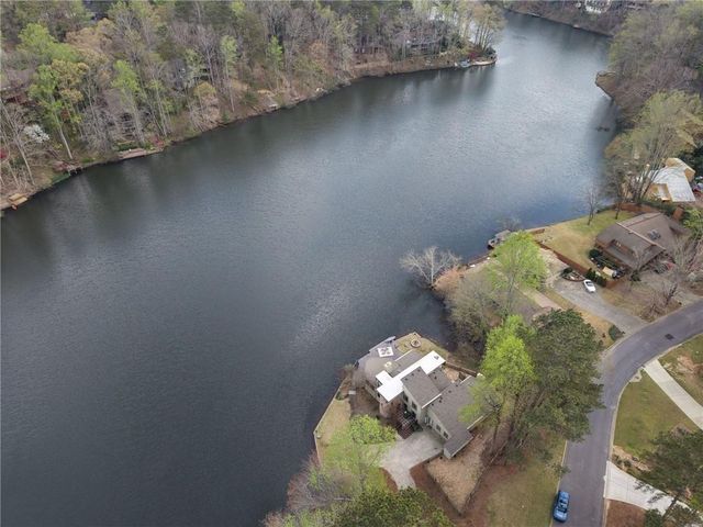 3850 Loch Highland Parkway NE, Roswell, GA 30075