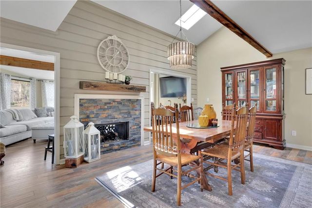 3850 Loch Highland Parkway NE, Roswell, GA 30075