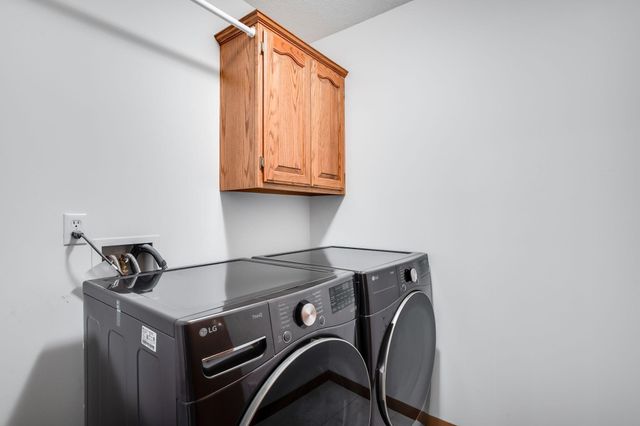 1417 E Box Elder Ct, Derby, KS 67037