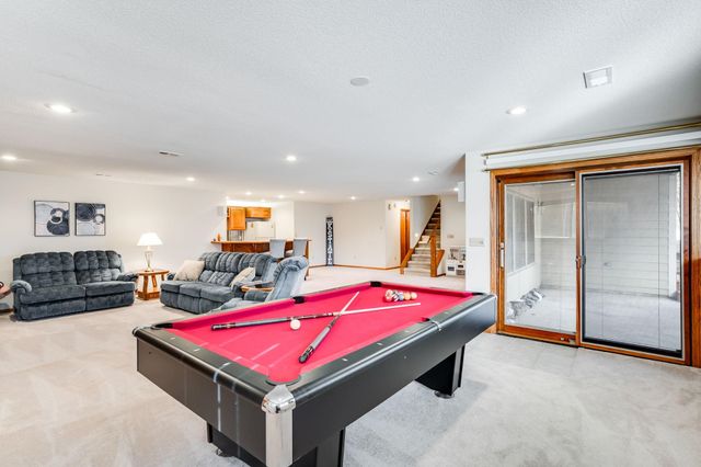 1417 E Box Elder Ct, Derby, KS 67037