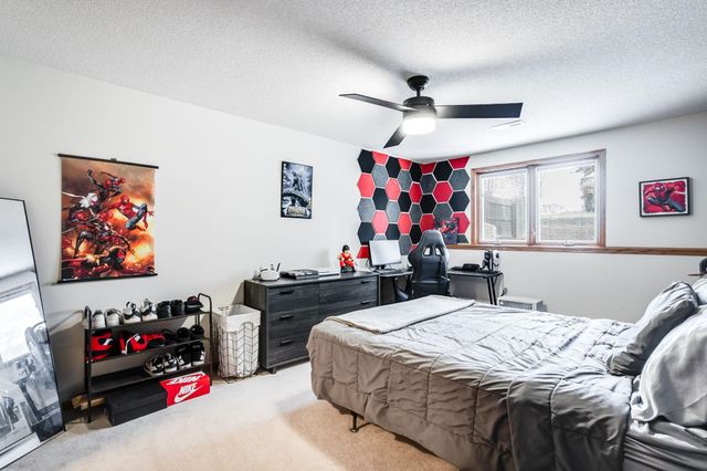 1417 E Box Elder Ct, Derby, KS 67037