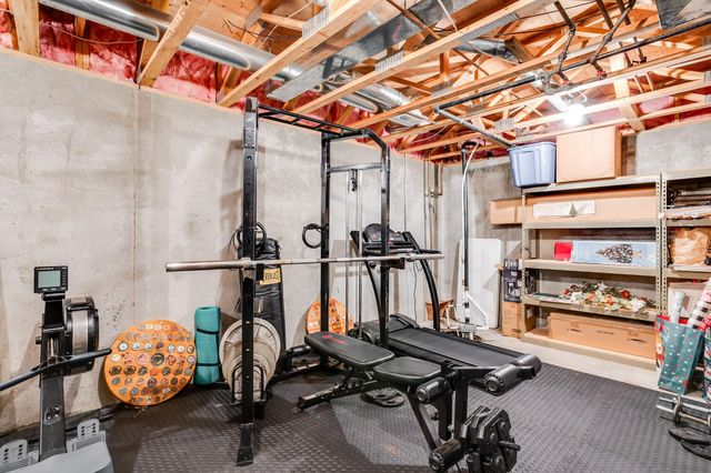 1417 E Box Elder Ct, Derby, KS 67037