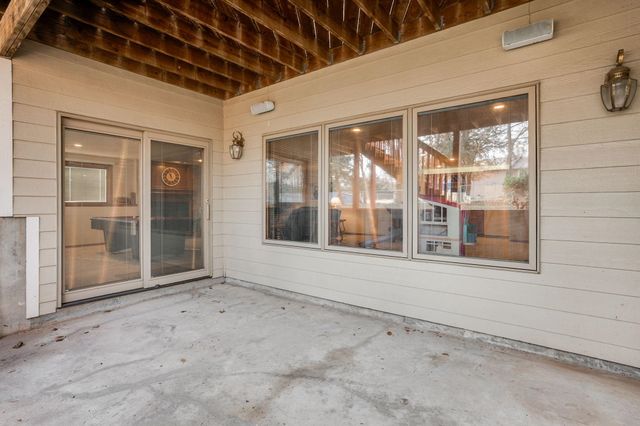 1417 E Box Elder Ct, Derby, KS 67037