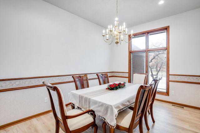 1417 E Box Elder Ct, Derby, KS 67037