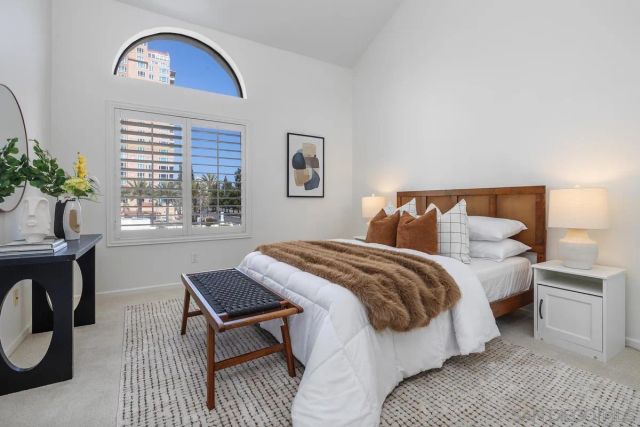 3525 Lebon Dr. 302, San Diego, CA 92122