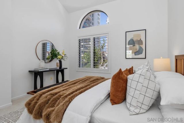 3525 Lebon Dr. 302, San Diego, CA 92122