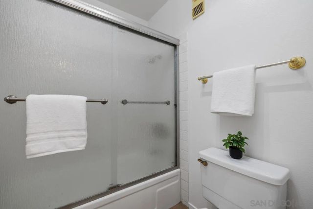 3525 Lebon Dr. 302, San Diego, CA 92122