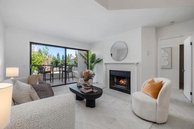 3525 Lebon Dr. 302, San Diego, CA 92122