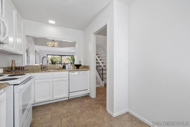 3525 Lebon Dr. 302, San Diego, CA 92122