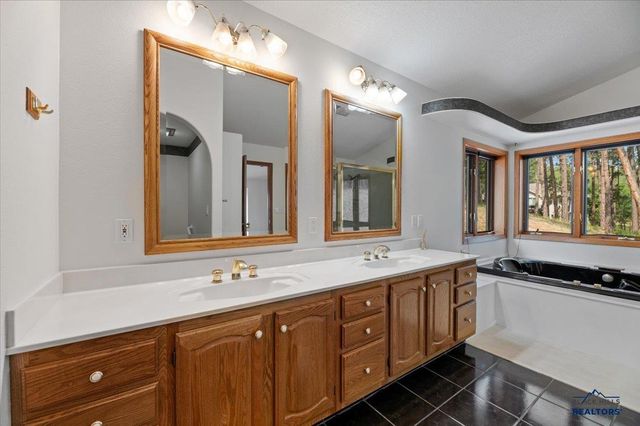 4461 FOREST PARK CT, Rapid City, SD 57702