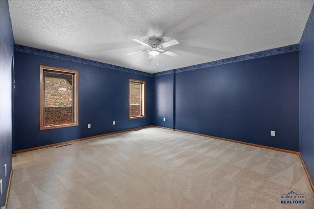 4461 FOREST PARK CT, Rapid City, SD 57702