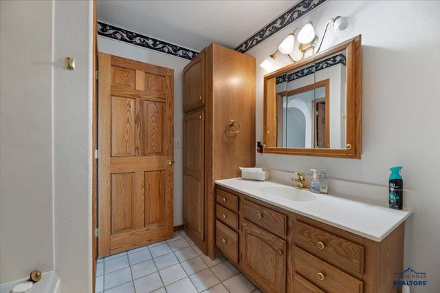 4461 FOREST PARK CT, Rapid City, SD 57702