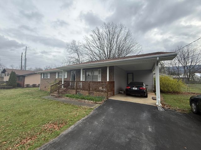 128 Williams Street, Trenton, GA 30752