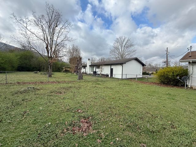 128 Williams Street, Trenton, GA 30752