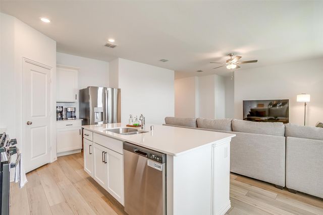 224 Post Oak Street, Azle, TX 76020