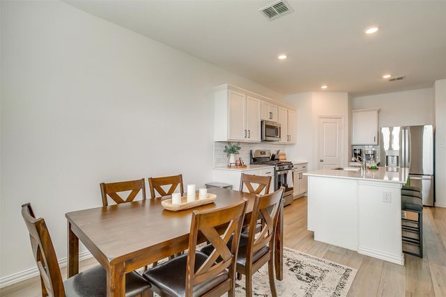 224 Post Oak Street, Azle, TX 76020