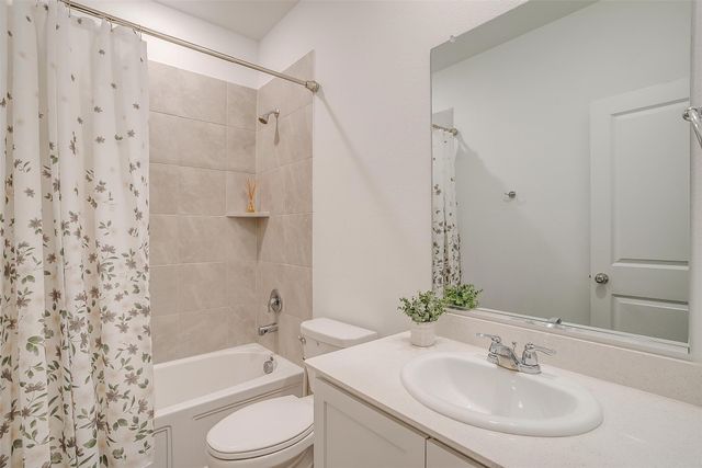 224 Post Oak Street, Azle, TX 76020