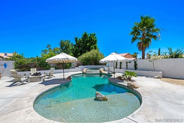 78735 Villeta DR, La Quinta, CA 92253