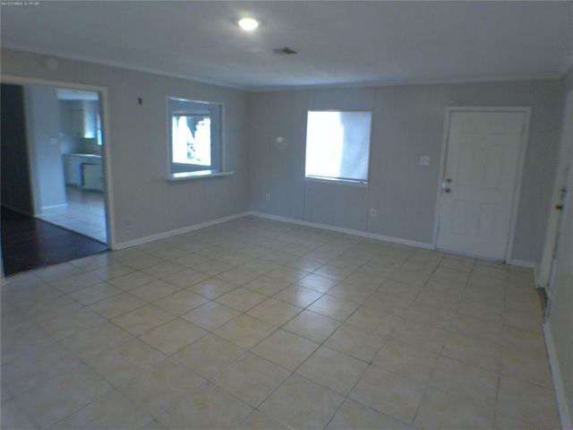 7322 W Fuqua Drive, Houston, TX 77489