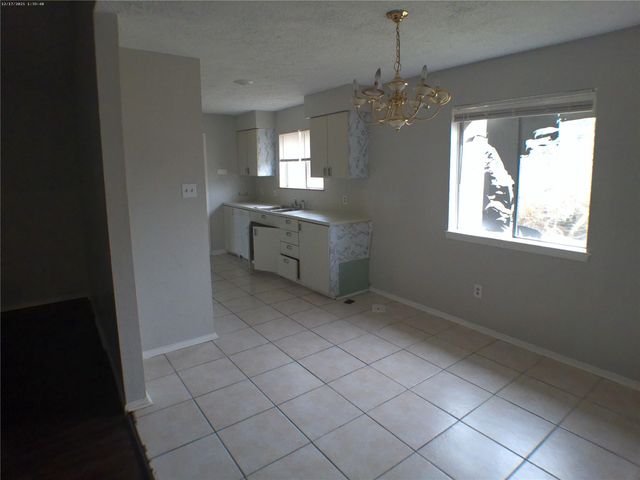 7322 W Fuqua Drive, Houston, TX 77489