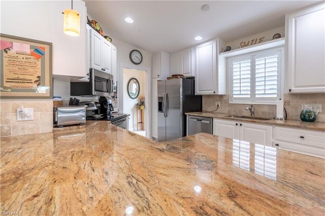 7568 Novara CT, Naples, FL 34114