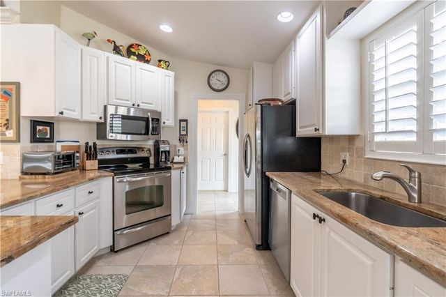 7568 Novara CT, Naples, FL 34114