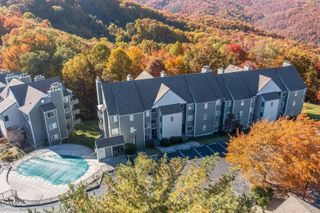 1260 Ski View Drive, Gatlinburg, TN 37738
