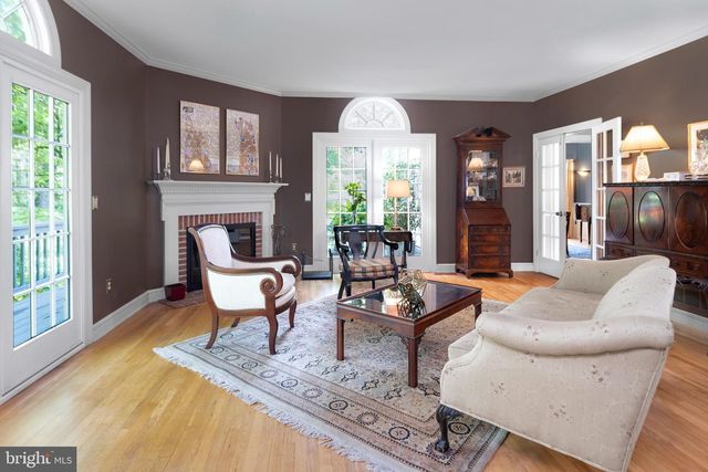 1 MICHAEL WAY, Pennington, NJ 08534