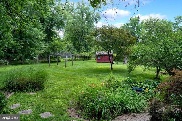 1 MICHAEL WAY, Pennington, NJ 08534
