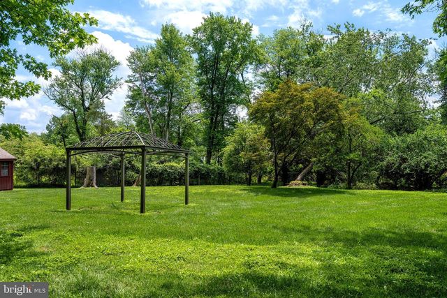 1 MICHAEL WAY, Pennington, NJ 08534