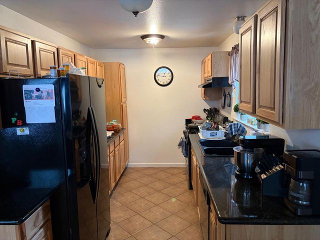 5733 Sierra Springs Dr, Pollock Pines, CA 95726