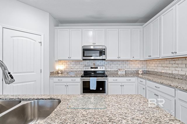 7021 Shallow Brook Court, Gulf Shores, AL 36542