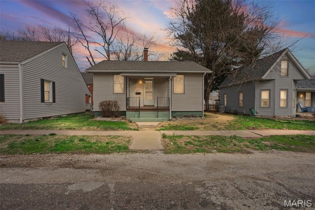 212 W 4th Street, O'fallon, IL 62269