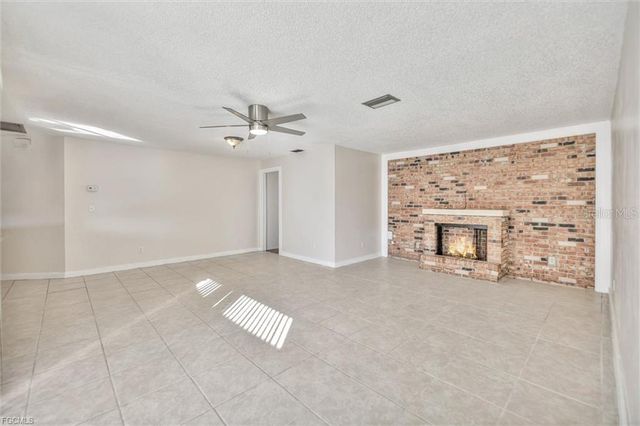 158 SE 26TH STREET, Cape Coral, FL 33904