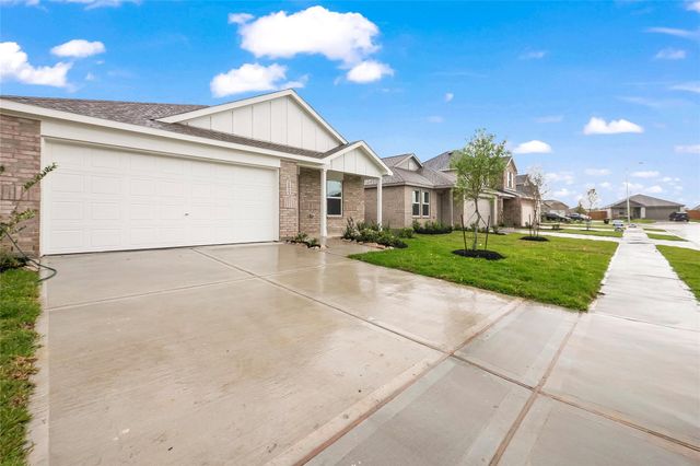 3402 Aspen Stream Drive, Richmond, TX 77406
