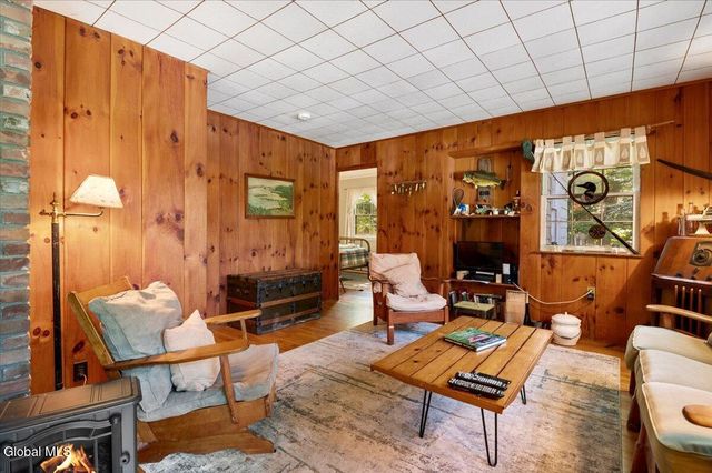 81 Hanneford Road, Queensbury, NY 12804