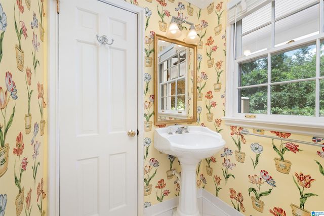 3424 E BRIARCLIFF ROAD, Mountain Brook, AL 35223