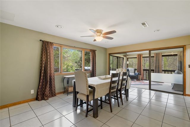 1493 Iroquois Drive, Seneca, SC 29672
