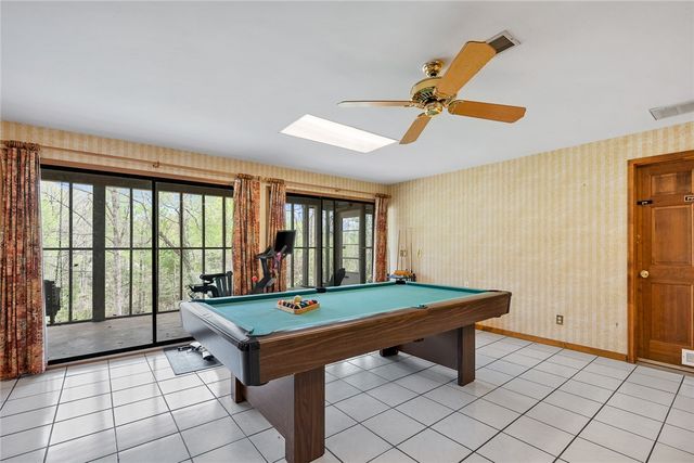 1493 Iroquois Drive, Seneca, SC 29672