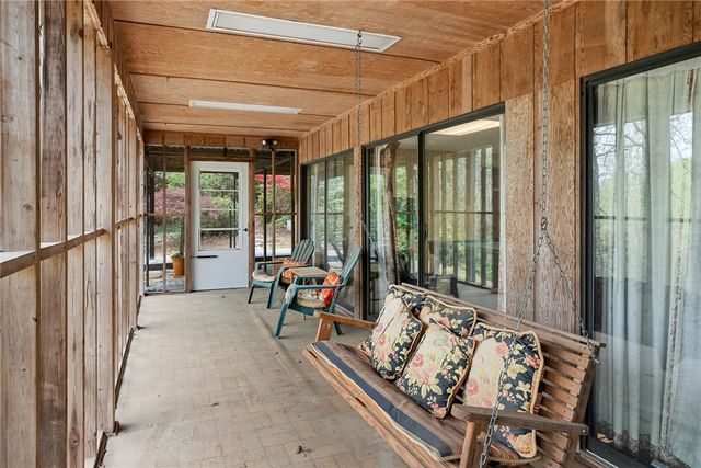 1493 Iroquois Drive, Seneca, SC 29672