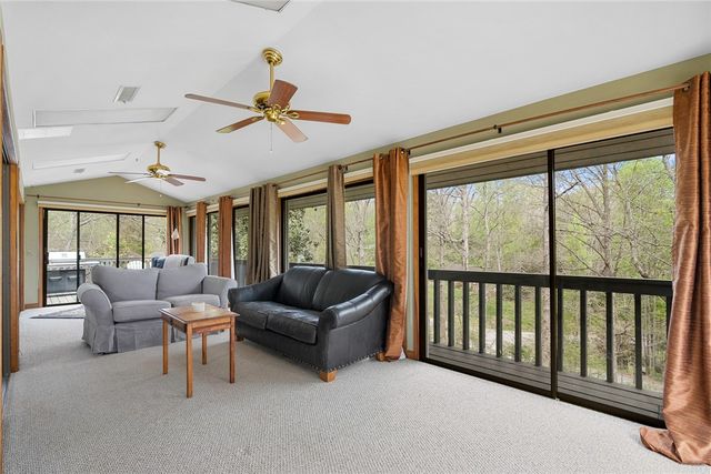 1493 Iroquois Drive, Seneca, SC 29672