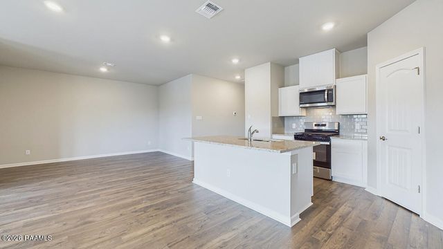 120 Lake Oak Drive, Lafayette, LA 70507