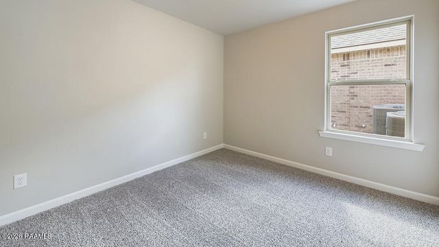 120 Lake Oak Drive, Lafayette, LA 70507