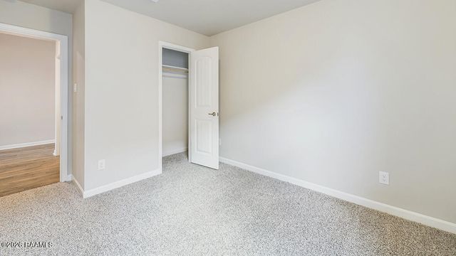 120 Lake Oak Drive, Lafayette, LA 70507