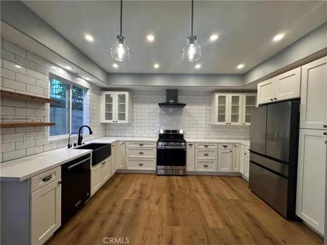13508 Moorpark 2, Sherman Oaks, CA 91423