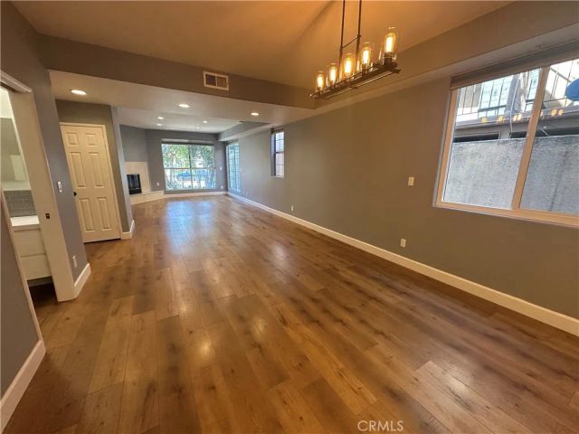13508 Moorpark 2, Sherman Oaks, CA 91423