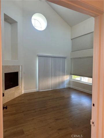 13508 Moorpark 2, Sherman Oaks, CA 91423